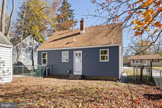 $2,300 | 104 West Park Avenue, Lindenwold, NJ 08021