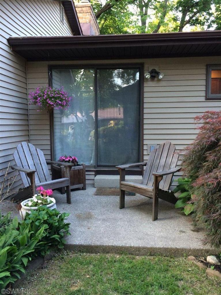2585 Knightsbridge Road Southeast Grand Rapids, MI 49546 - Photo 11 of 12 Additional Photo