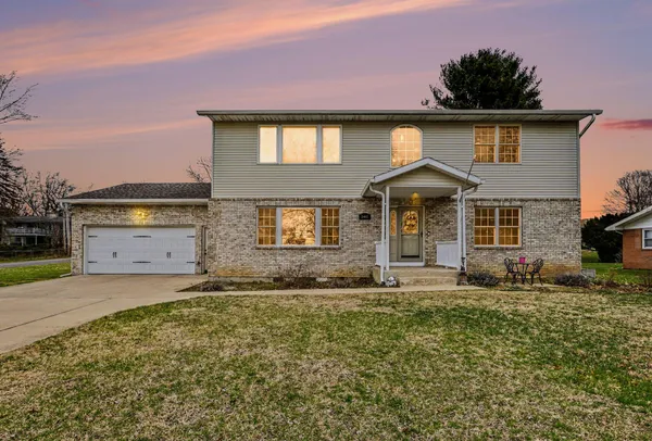 $404,900 | 2461 Riverbend Drive, Benton Harbor, MI 49022