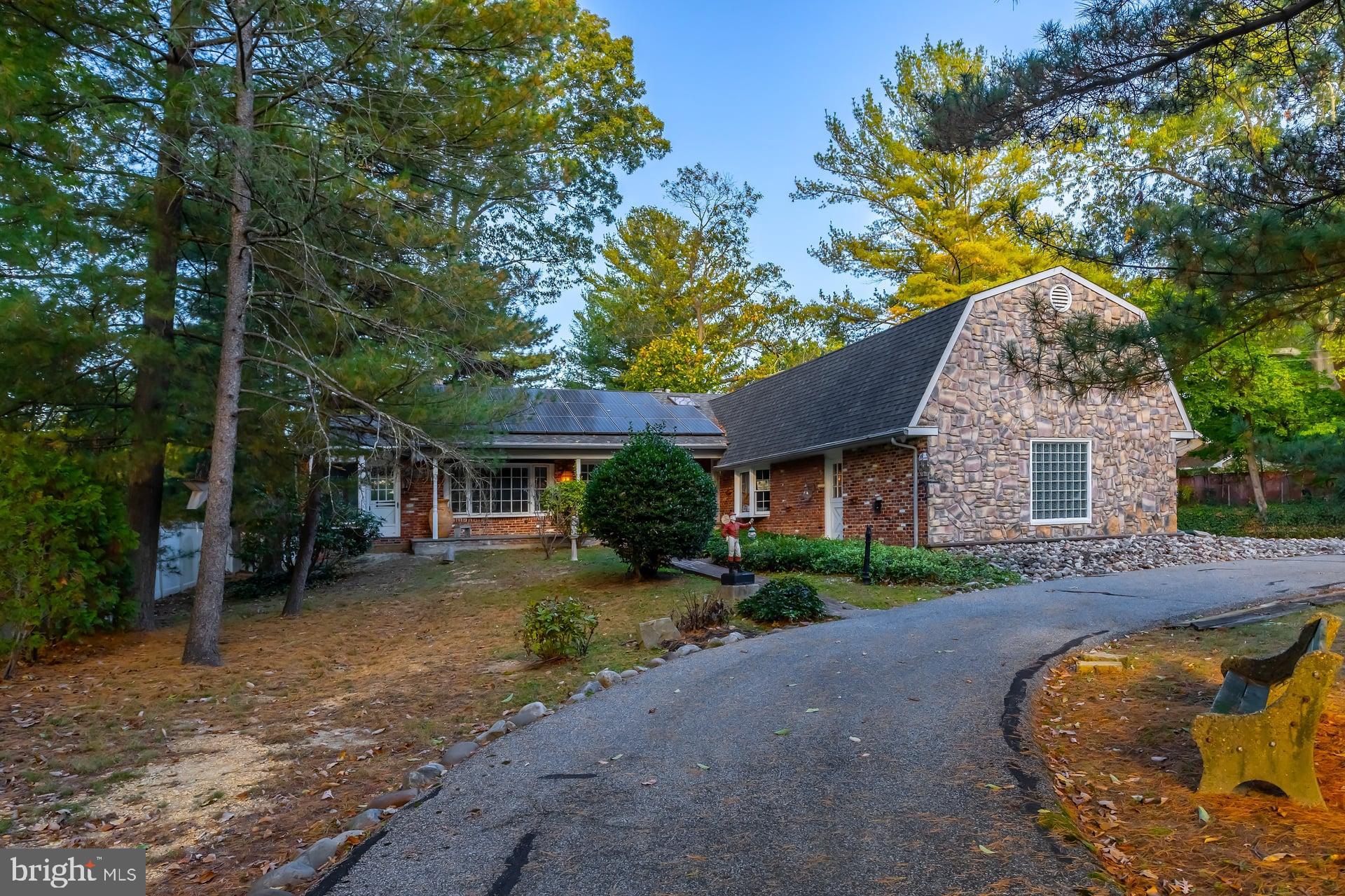 318 Johnson Road Blackwood, NJ 08012 - Photo 1 of 20 Gallery Image 1