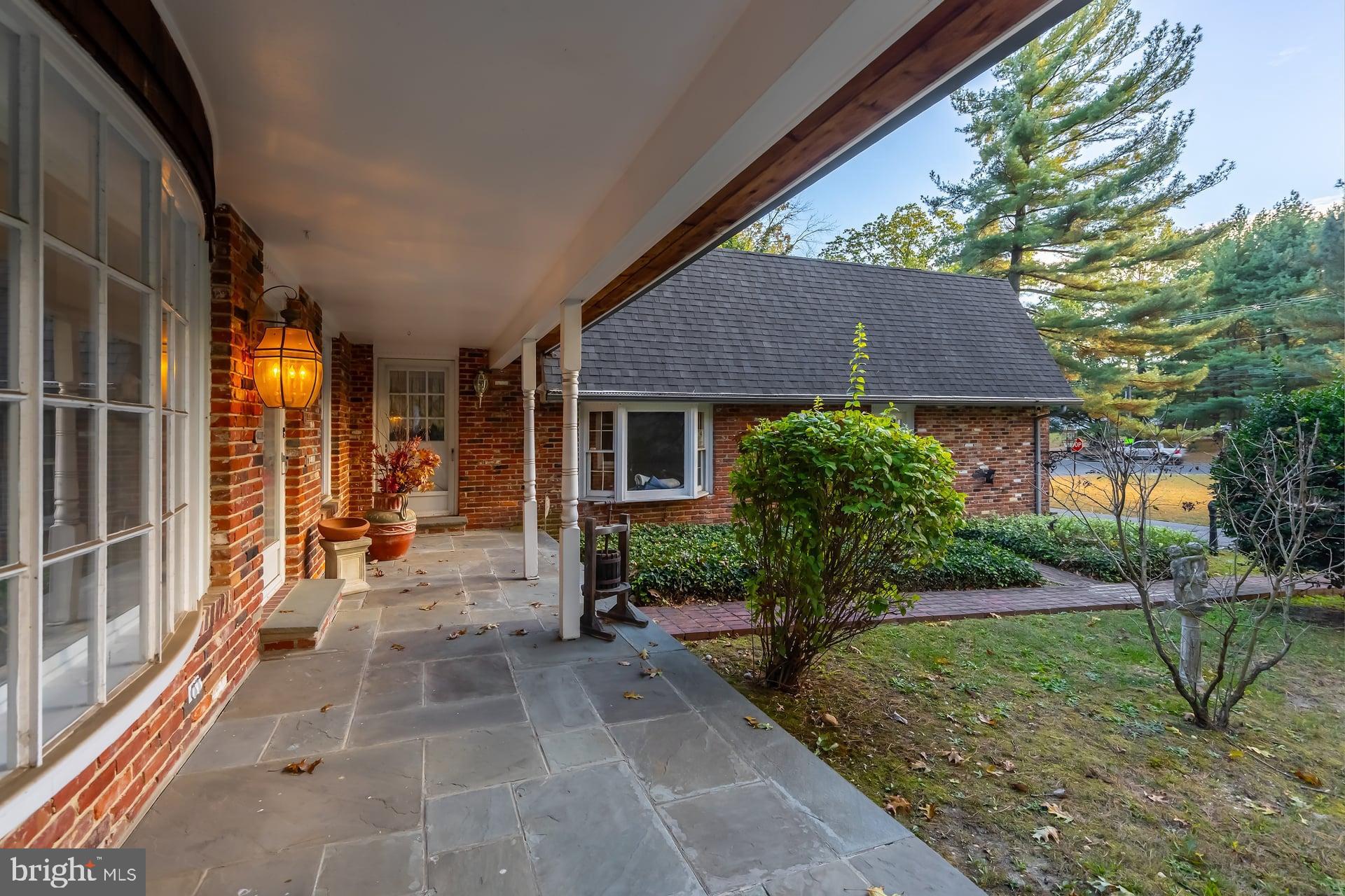 318 Johnson Road Blackwood, NJ 08012 - Photo 2 of 20 Gallery Image 2