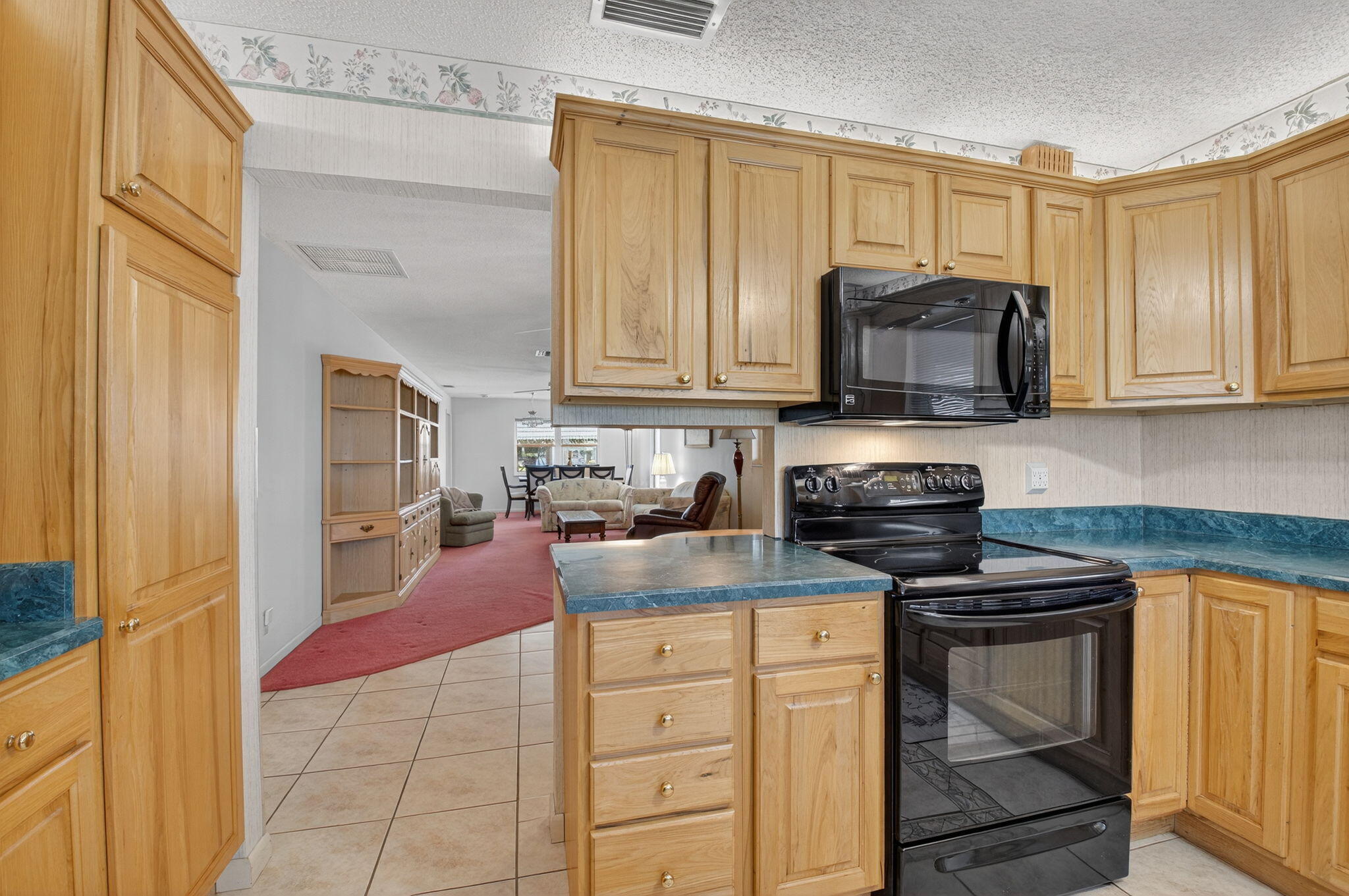 634 Hummingbird Lane Delray Beach, FL 33445 - Photo 18 of 37 19-web-or-mls-DSC_8449