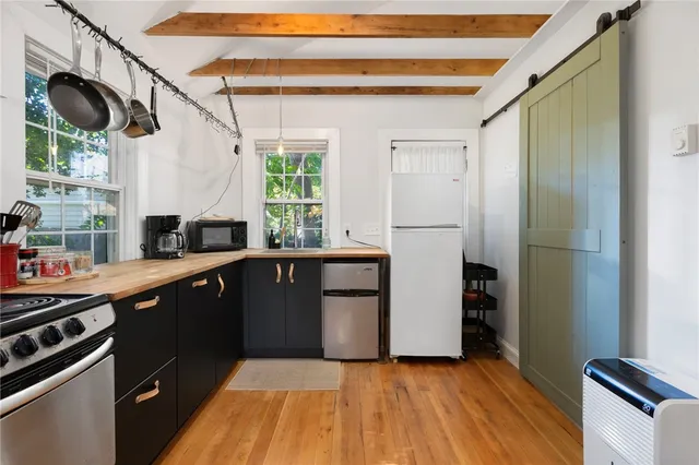 $1,850 | 109 Allston Avenue, Middletown, RI 02842