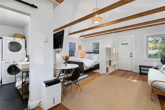 $1,850 | 109 Allston Avenue, Middletown, RI 02842