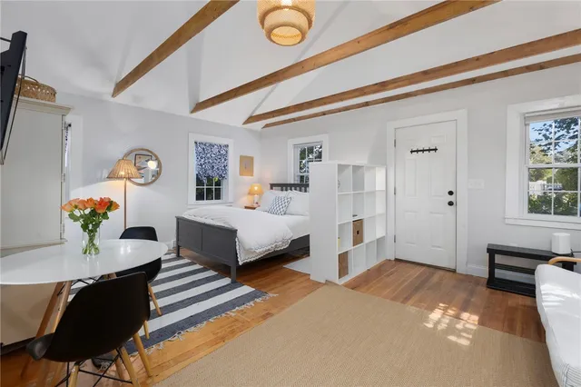 $1,850 | 109 Allston Avenue, Middletown, RI 02842