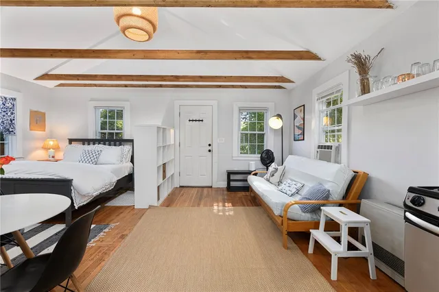 $1,850 | 109 Allston Avenue, Middletown, RI 02842