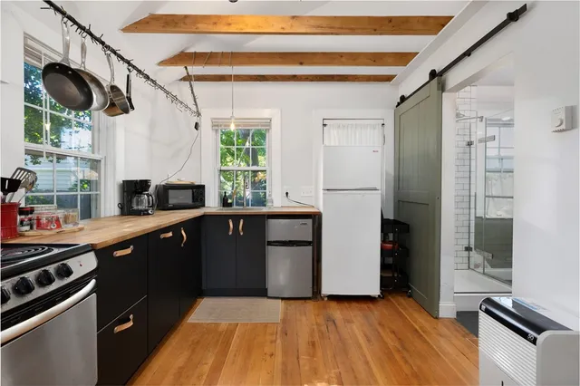 $1,850 | 109 Allston Avenue, Middletown, RI 02842