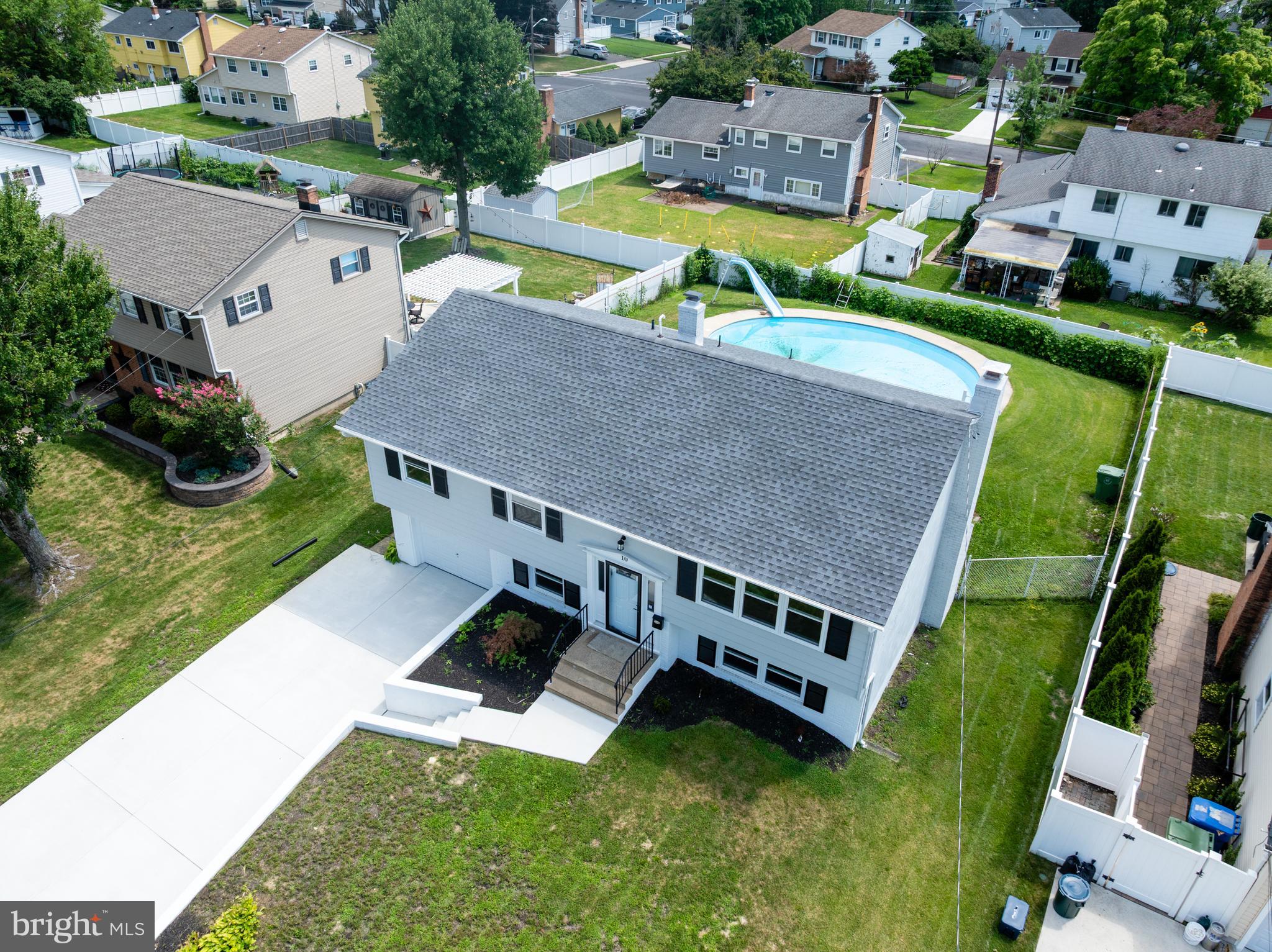 10 Cobblestone Road Cherry Hill, NJ 08003 - Photo 2 of 15 Gallery Image 2