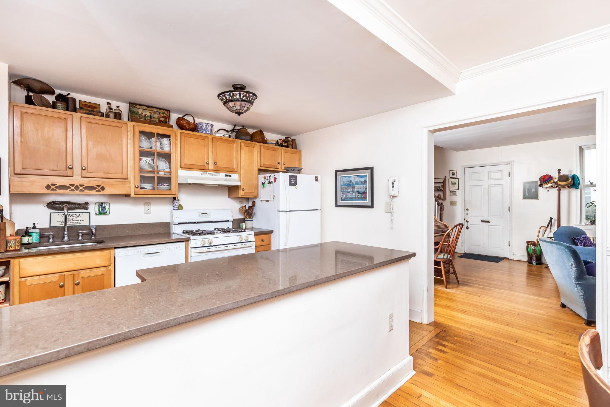 5203 Falls Road, Unit 14 Baltimore, MD 21210 - Photo 14 of 48