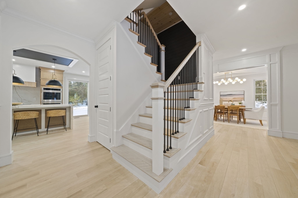 293 Cross Street Norwell, MA 02061 - Photo 19 of 42 a view of entryway and hall