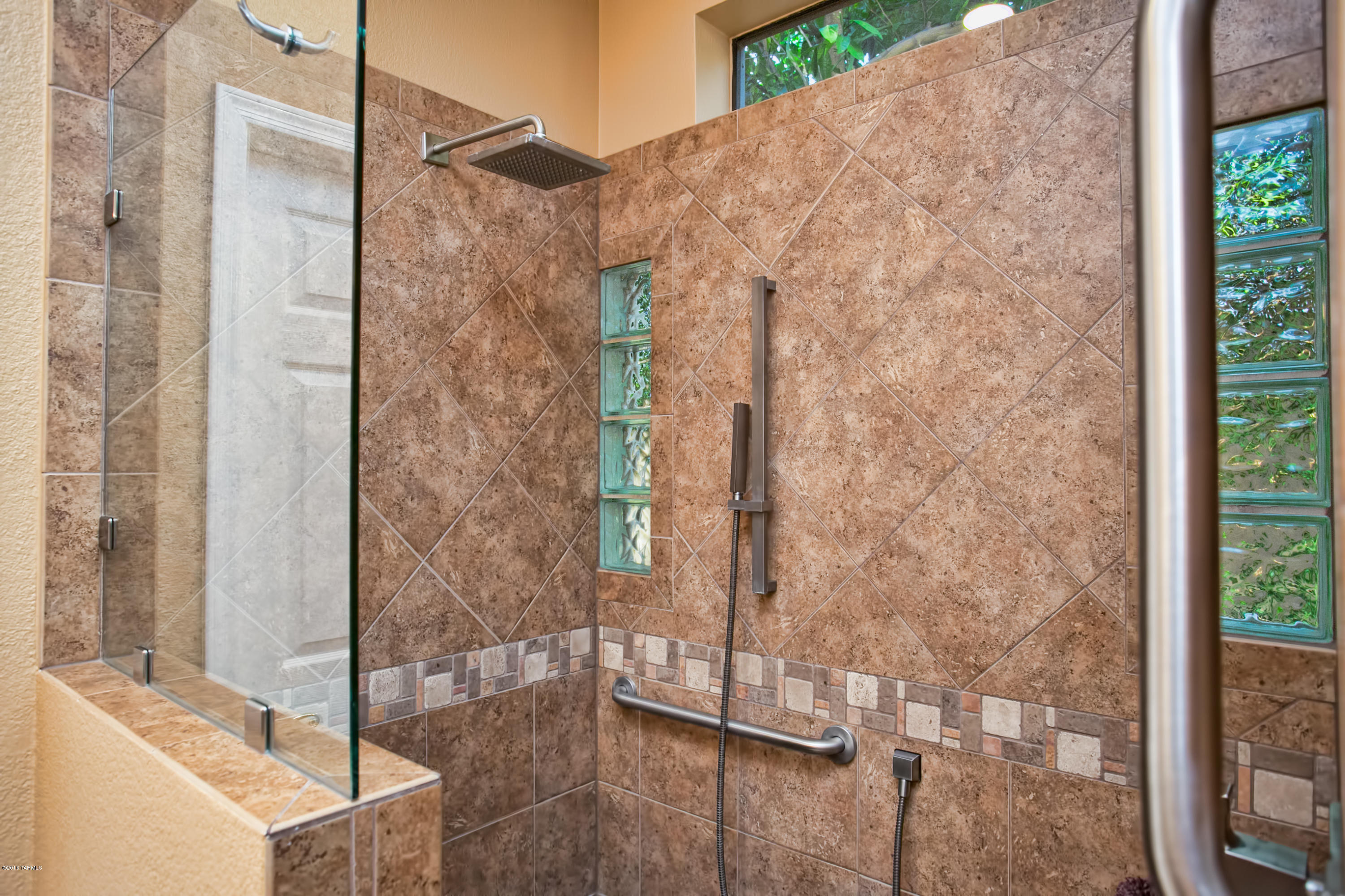 36854 South Ridgeview Boulevard Tucson, AZ 85739 - Photo 11 of 34