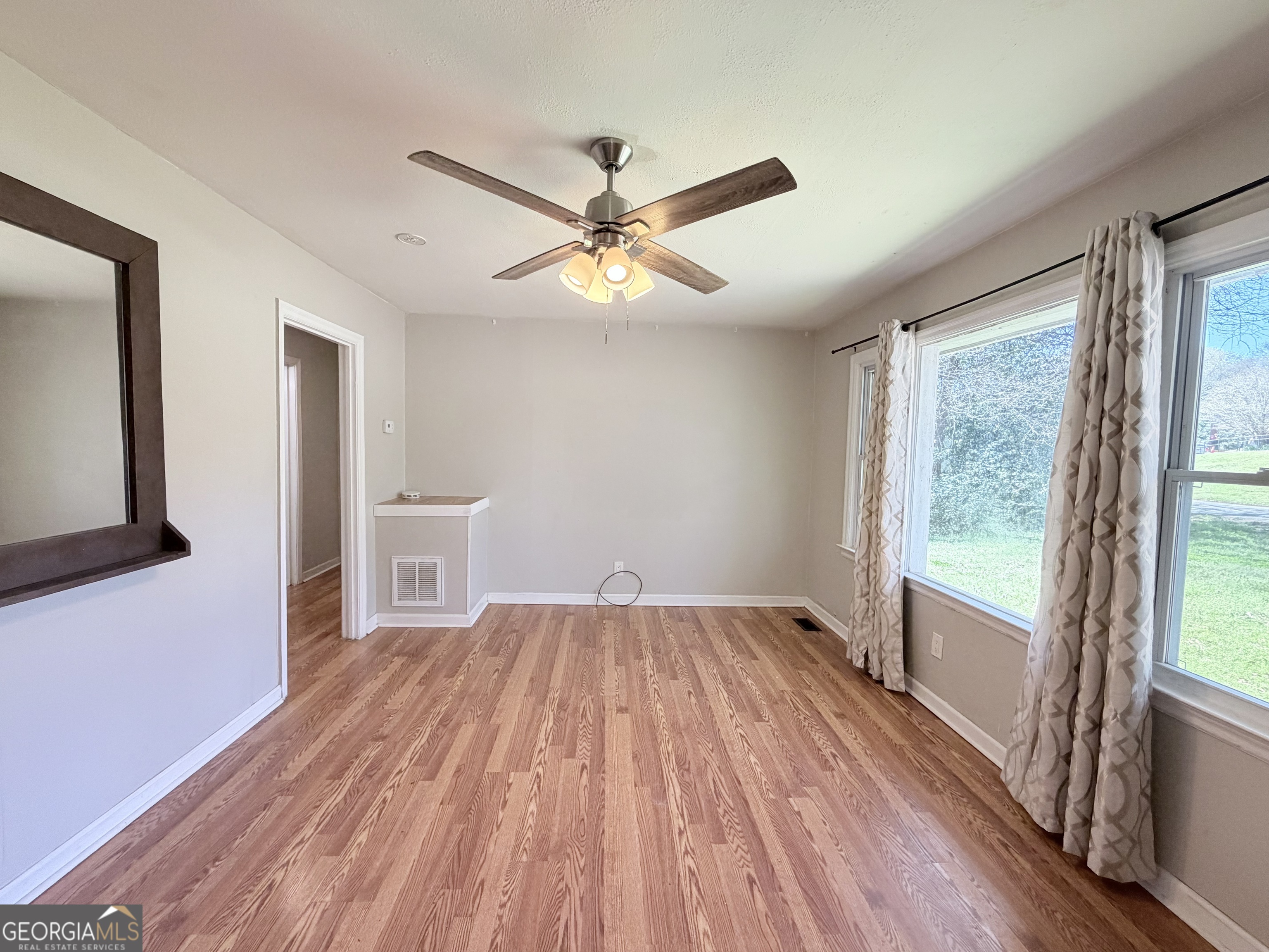 73 Cade Street Hartwell, GA 30643 - Photo 8 of 21