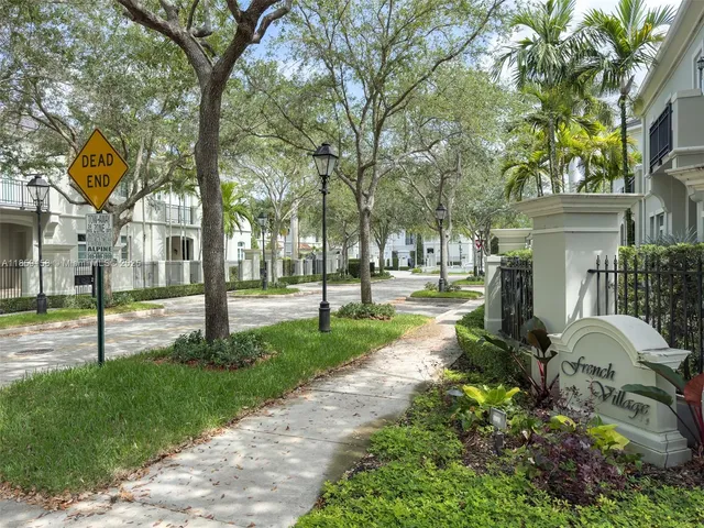 a view of a park with entertaining space