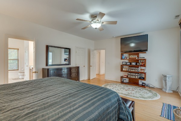 4664 New Cut Road Greenbrier, TN 37073 - Photo 10 of 85 a bedroom with a bed and a flat screen tv