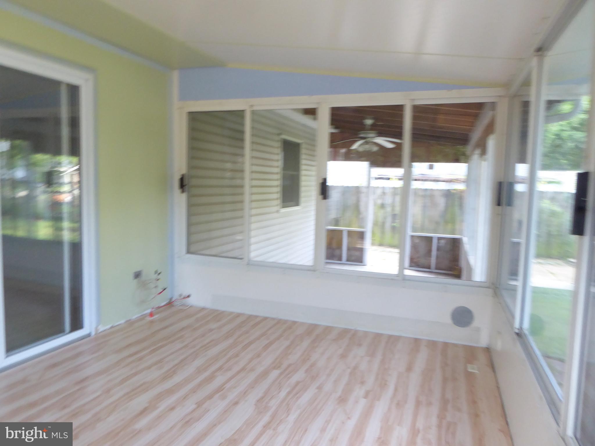 9332 Fort Smallwood Road Pasadena, MD 21122 - Photo 12 of 30 Interior (General)