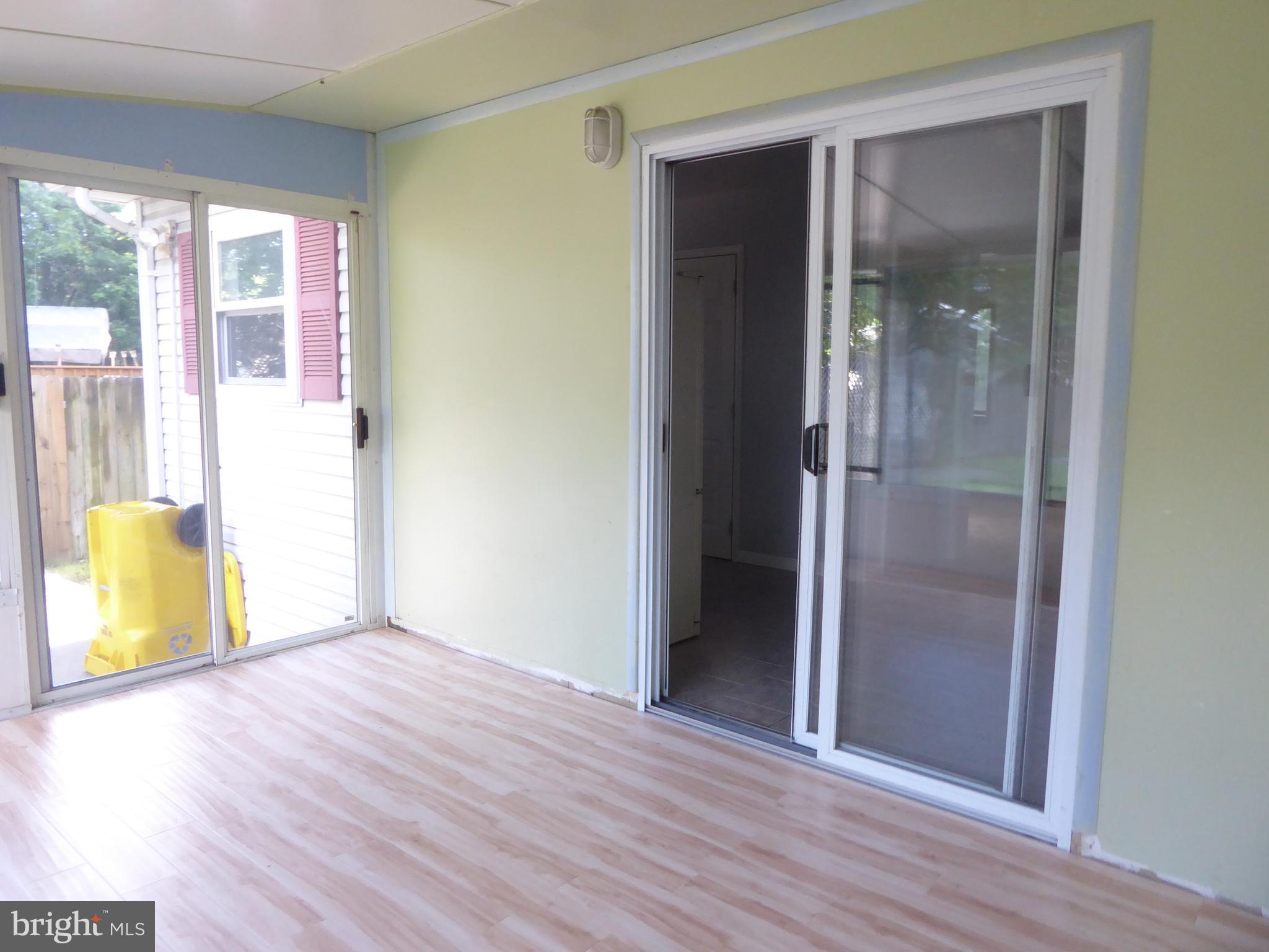 9332 Fort Smallwood Road Pasadena, MD 21122 - Photo 16 of 30 Interior (General)