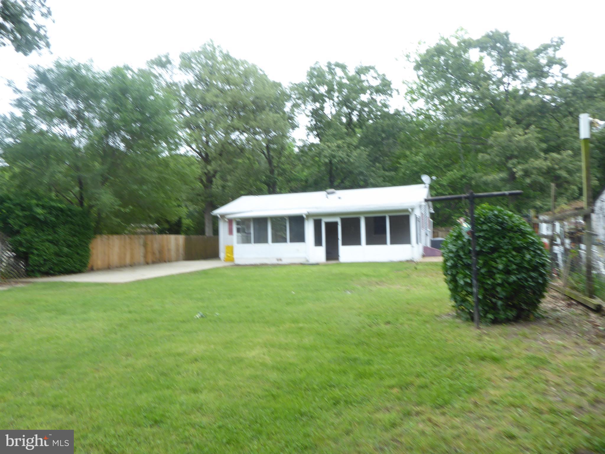 9332 Fort Smallwood Road Pasadena, MD 21122 - Photo 22 of 30 Exterior (Rear)
