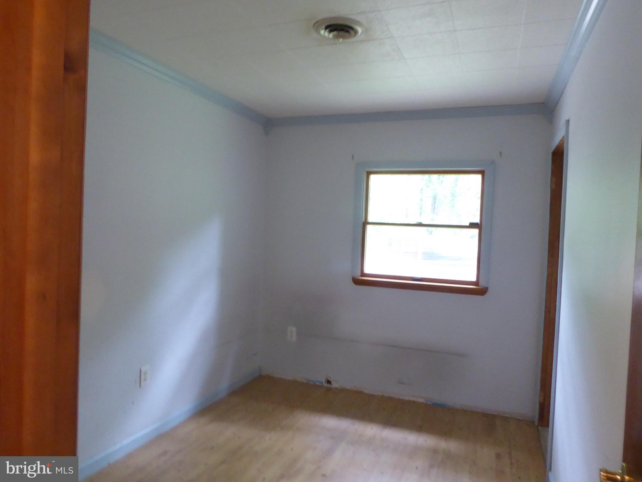 9332 Fort Smallwood Road Pasadena, MD 21122 - Photo 25 of 30 Bedroom