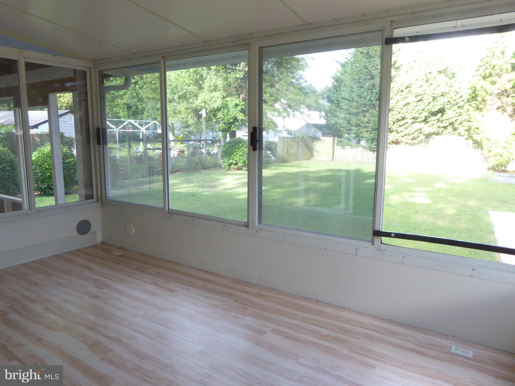 9332 Fort Smallwood Road Pasadena, MD 21122 - Photo 10 of 30 Interior (General)
