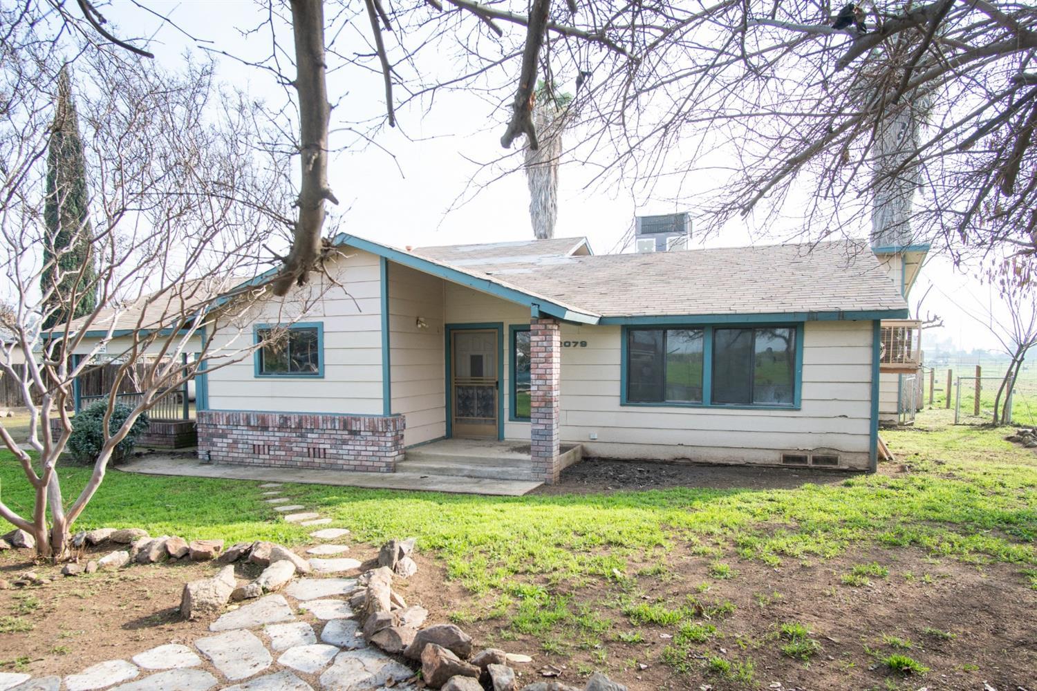 22079 Carson Avenue Exeter, CA 93221 - Photo 1 of 21 Primary Photo