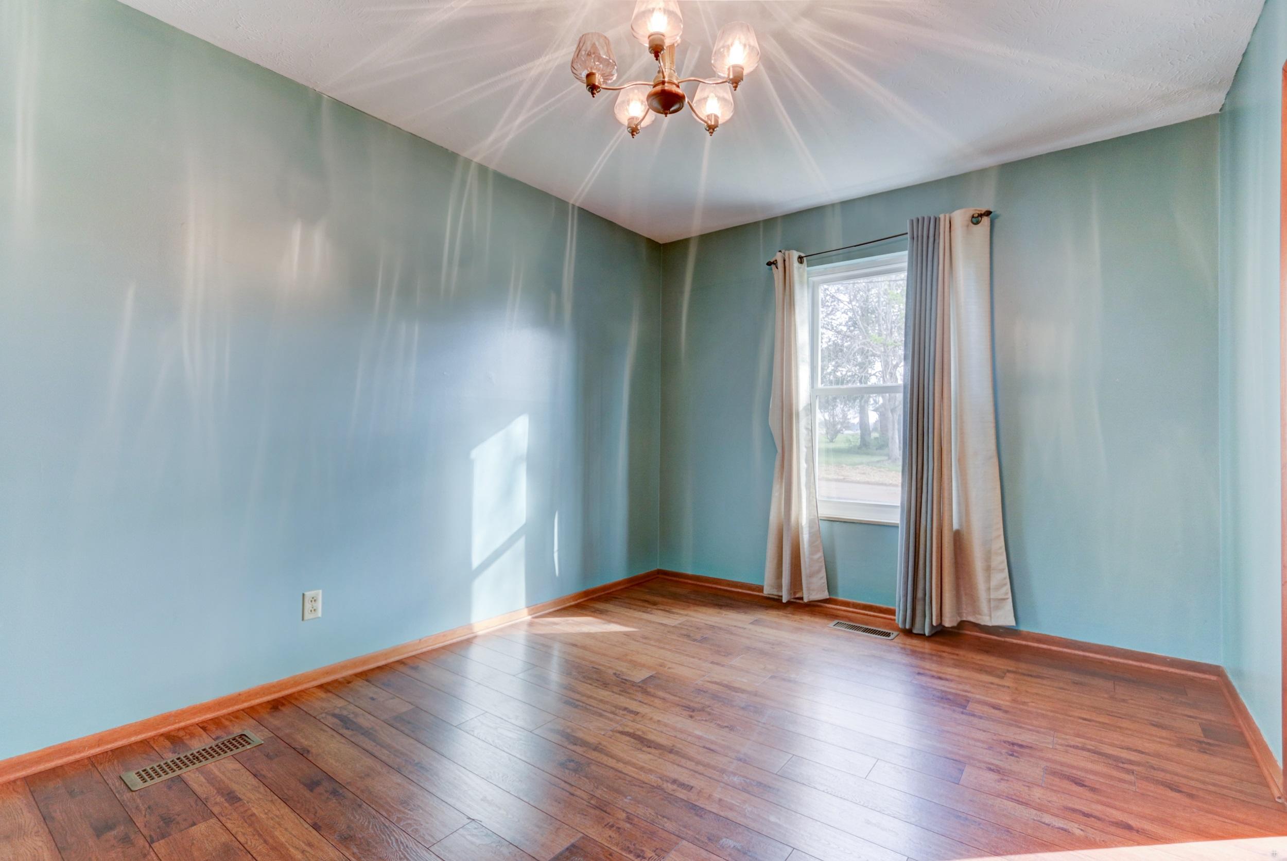 301 Engert Road Knoxville, TN 37922 - Photo 10 of 14 301 Engert Dining Room