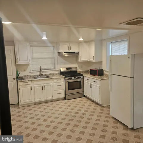 $1,450 | 616 Hollywood Avenue, Silver Spring, MD 20904