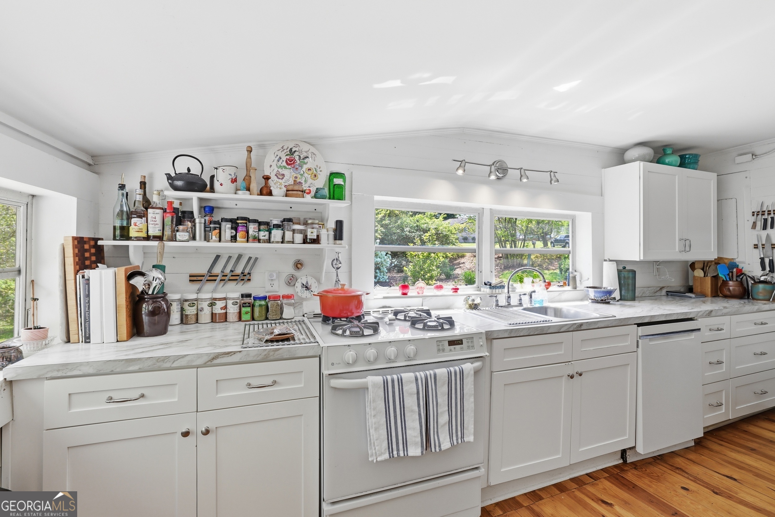 236 Garrison Road Cornelia, GA 30531 - Photo 8 of 39