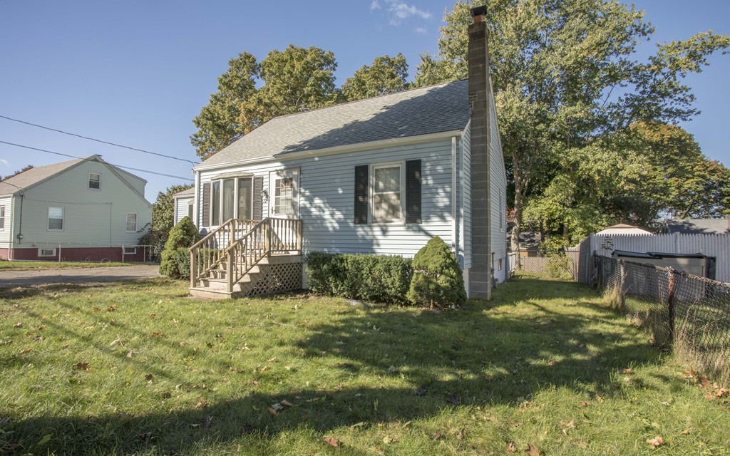 72 Packard Road Stoughton, MA 02072 - Photo 3 of 30 Gallery Image 3