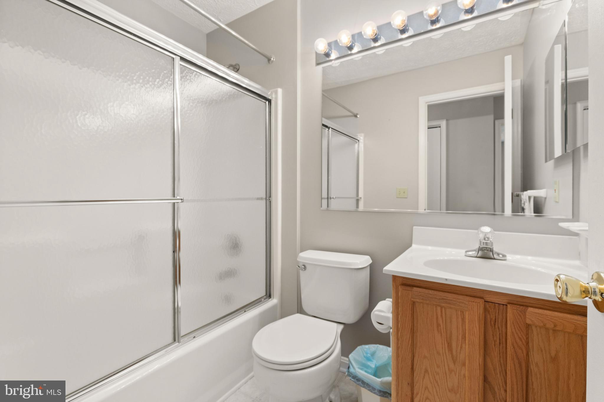 13 Westminster Drive Berlin, MD 21811 - Photo 19 of 51 Hall bath