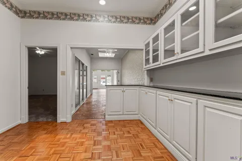 $349,000 | 16 Jamestowne Court, Unit B, Baton Rouge, LA 70809