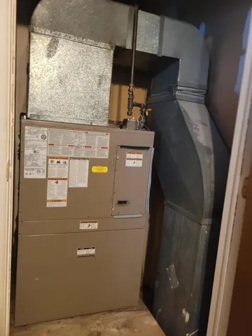 $129,000 | 41276 North Woodbury Green Drive, Belleville, MI 48111