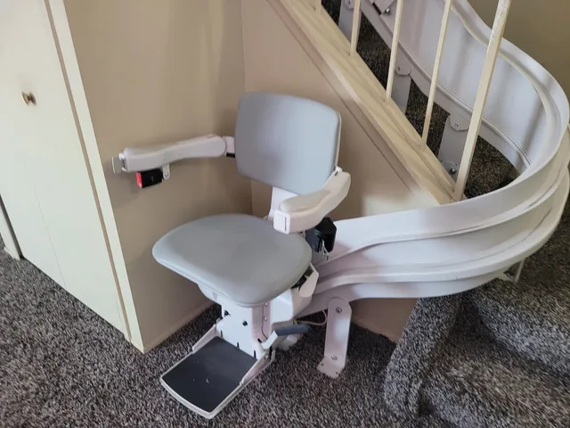 $129,000 | 41276 North Woodbury Green Drive, Belleville, MI 48111