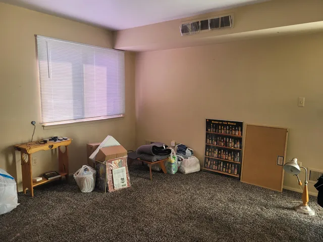 $129,000 | 41276 North Woodbury Green Drive, Belleville, MI 48111