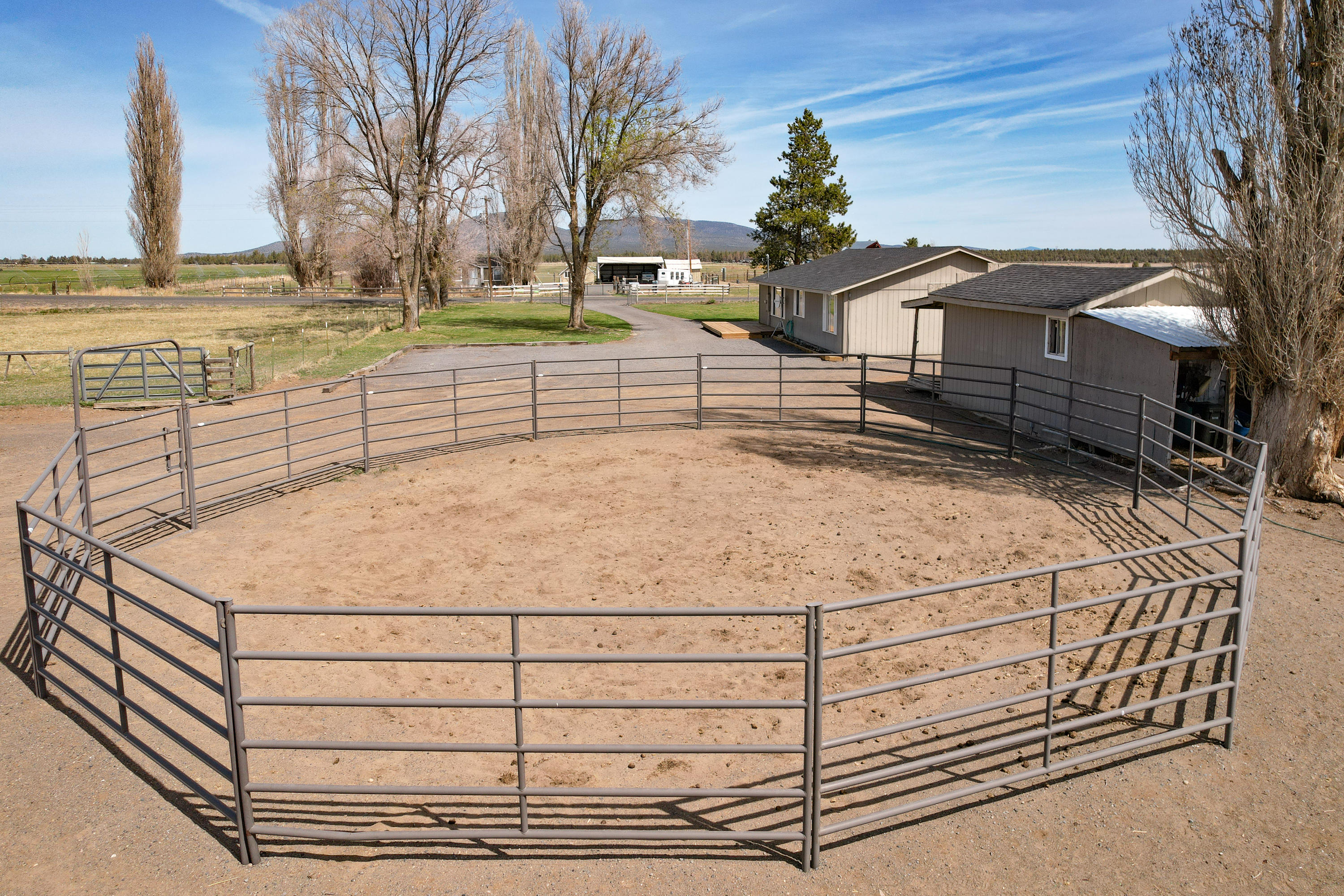 26625 Horsell Road Bend, OR 97701 - Photo 9 of 40 DJI_0592