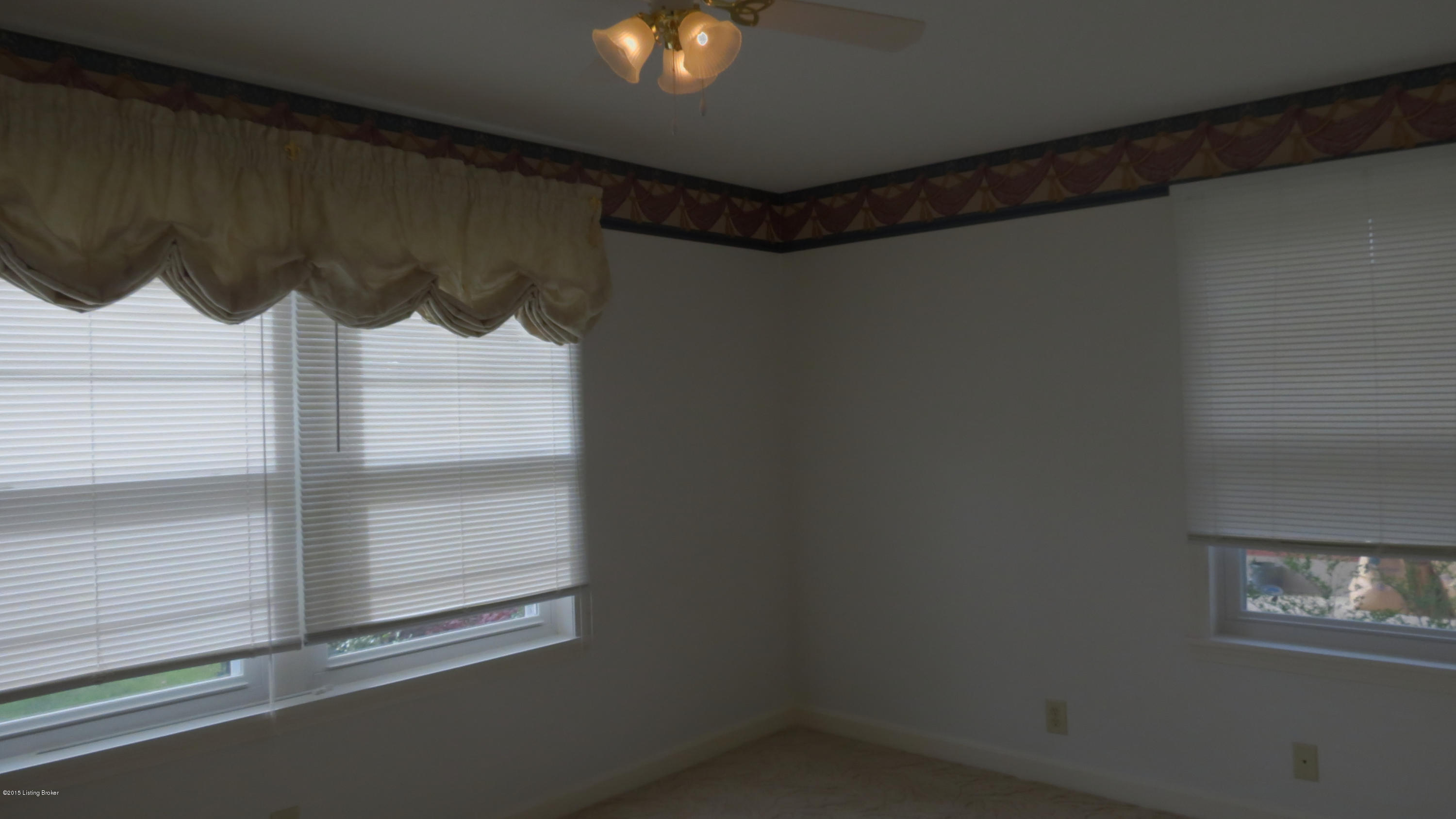 4615 Spen Lea Road Louisville, KY 40216 - Photo 9 of 34 Master Bedroom.