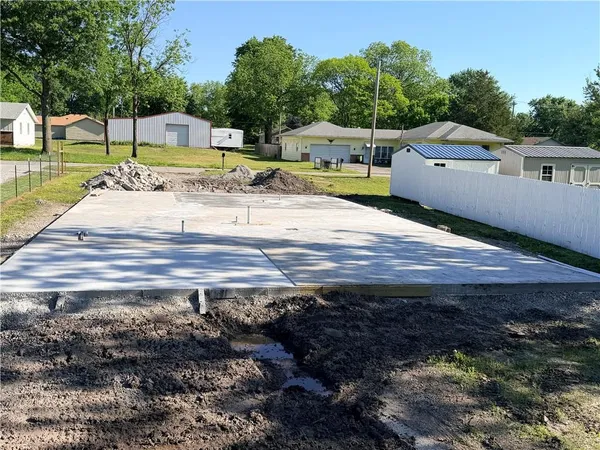 $42,000 | 110 East South Street, Arma, KS 66712