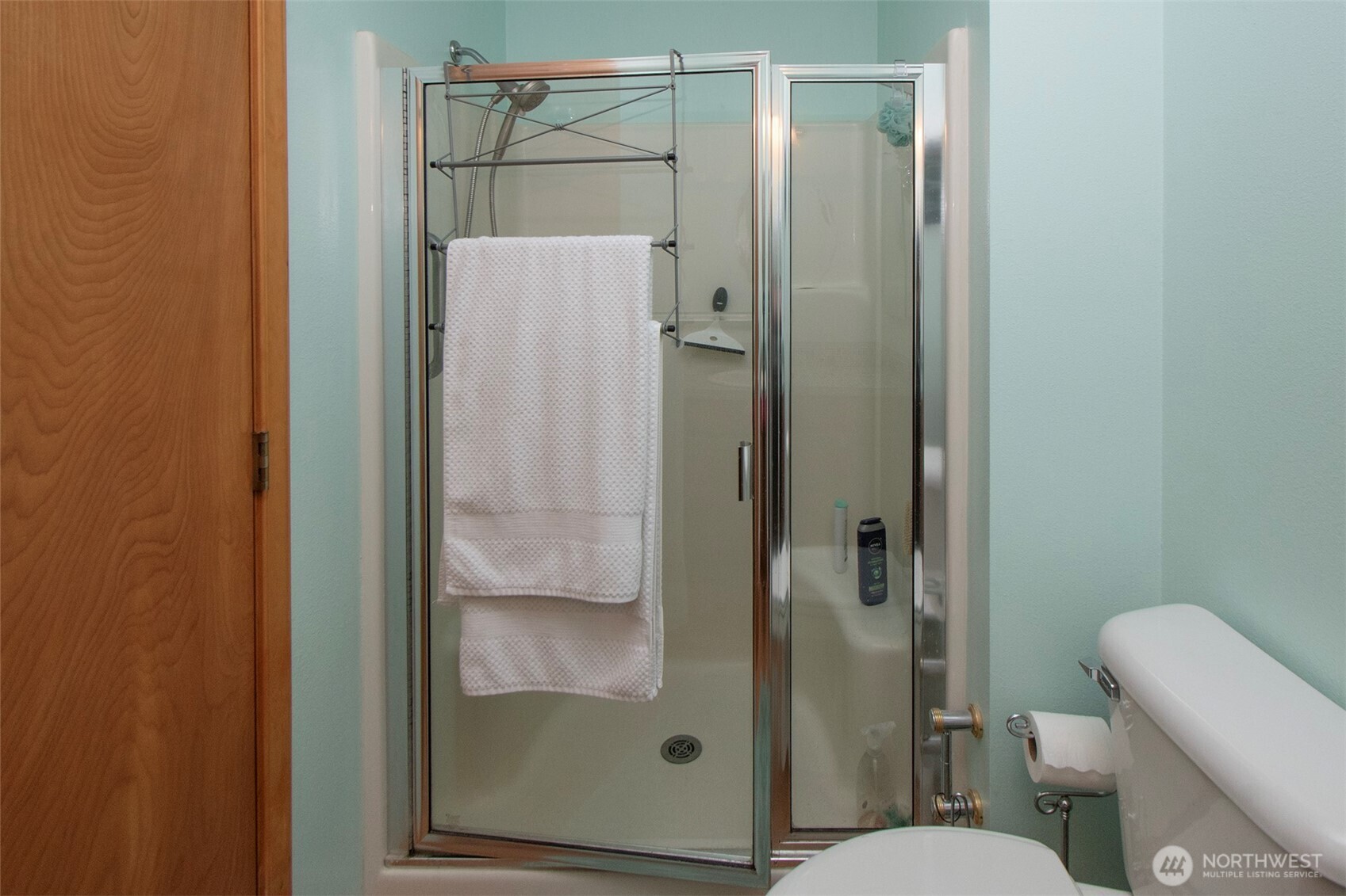 101 Timothy Lane Sequim, WA 98382 - Photo 26 of 39 a bathroom with a shower and toilet