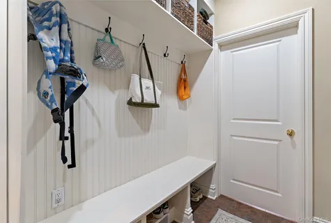 $3,295,000 | 33 Wynmor Road, Scarsdale, NY 10583