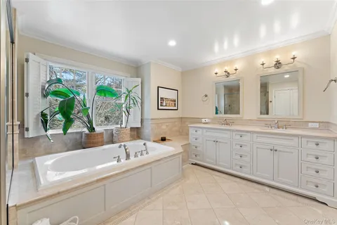 $3,295,000 | 33 Wynmor Road, Scarsdale, NY 10583