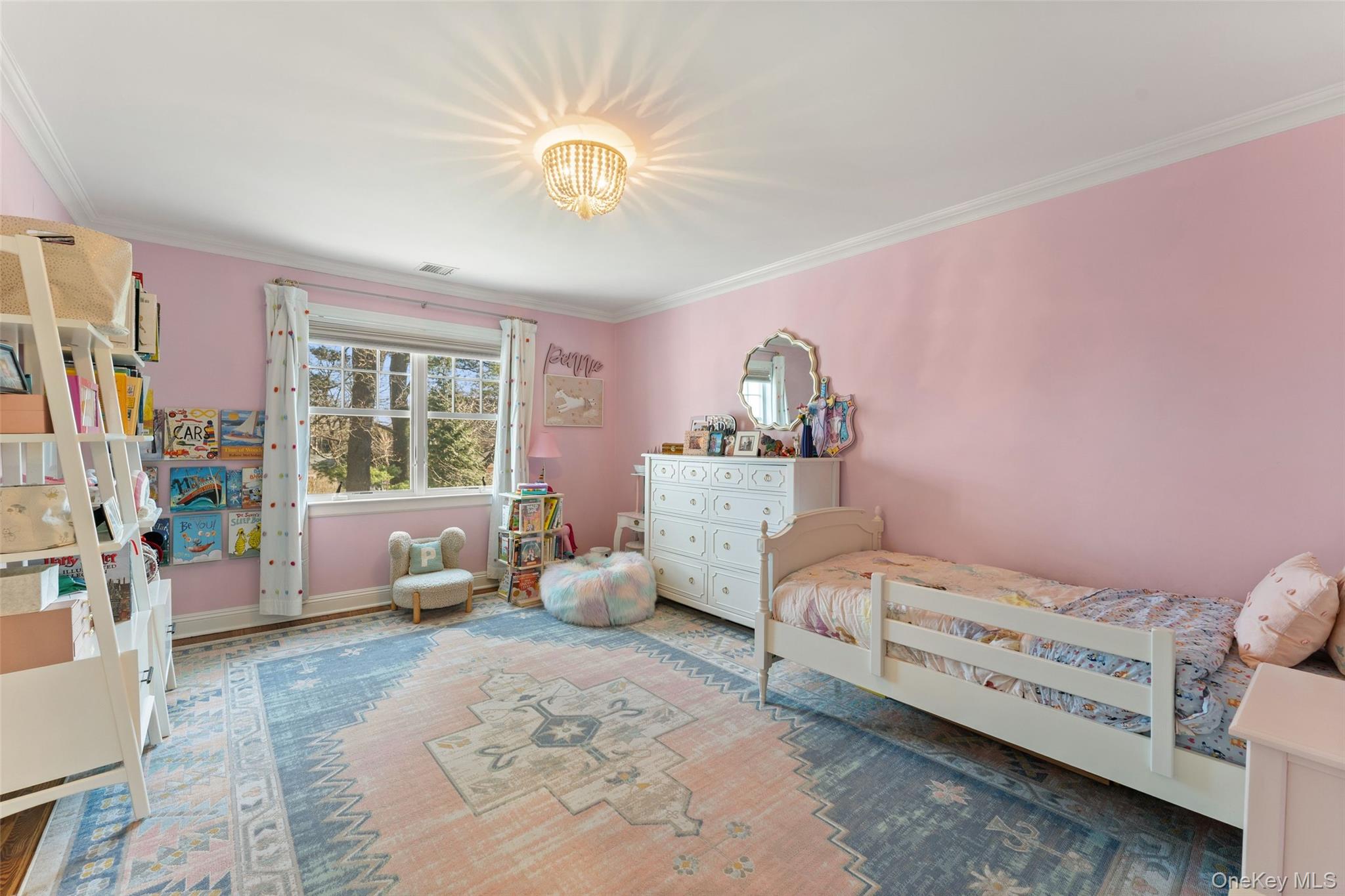 33 Wynmor Road Scarsdale, NY 10583 - Photo 20 of 40 Bedroom