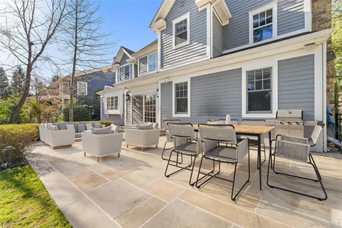 $3,295,000 | 33 Wynmor Road, Scarsdale, NY 10583