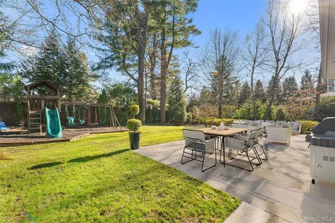 $3,295,000 | 33 Wynmor Road, Scarsdale, NY 10583