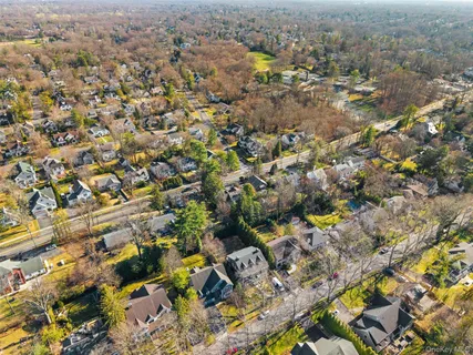 $3,295,000 | 33 Wynmor Road, Scarsdale, NY 10583