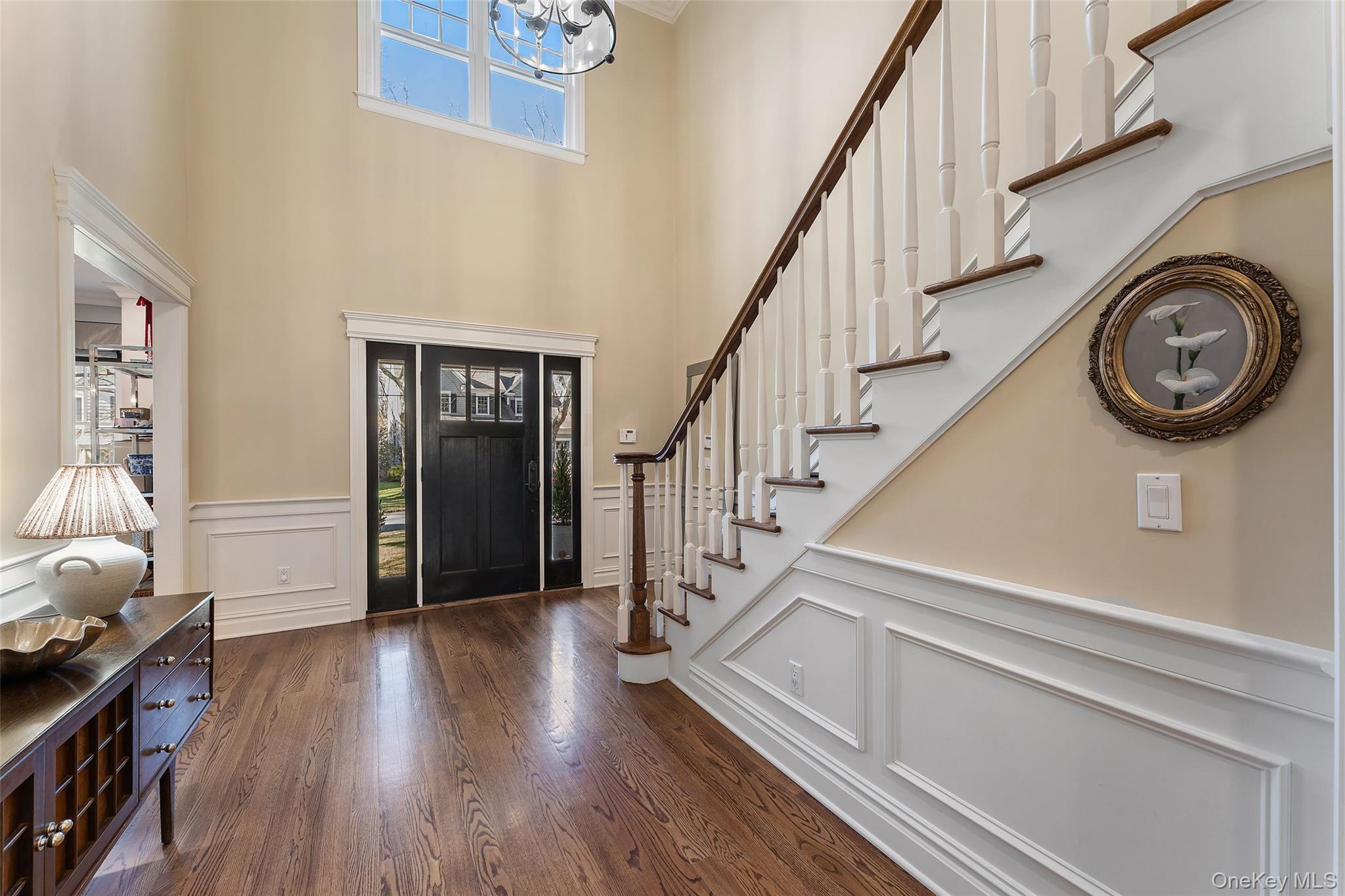 33 Wynmor Road Scarsdale, NY 10583 - Photo 4 of 40 View of double height entry foyer