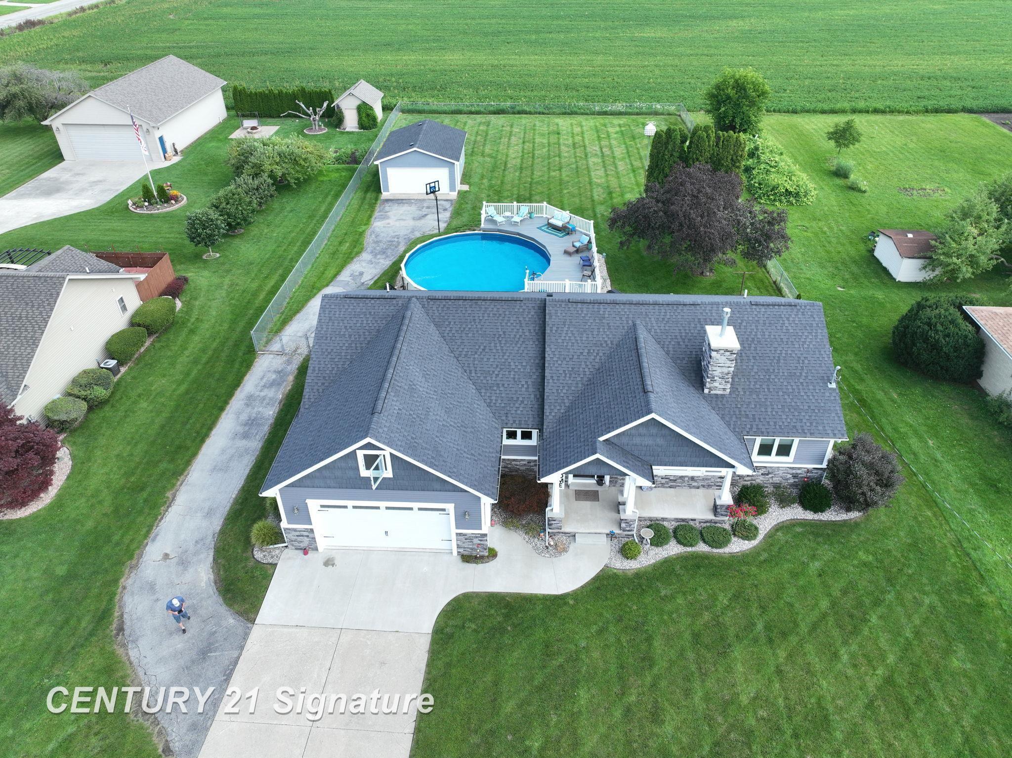 1705 Cass Avenue Road Bay City, MI 48708 - Photo 3 of 38 Gallery Image 3