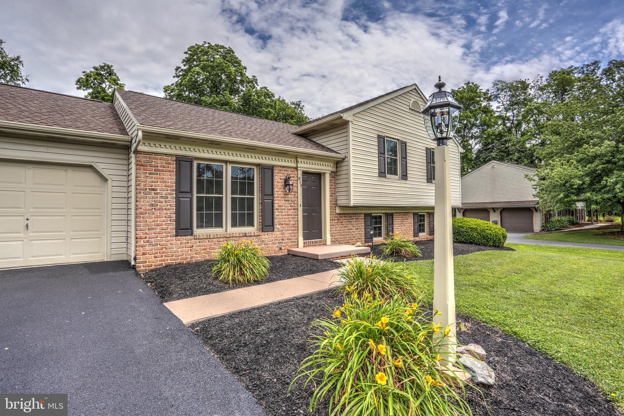 819 Old Road Strasburg, PA 17579 - Photo 3 of 45 Gallery Image 3