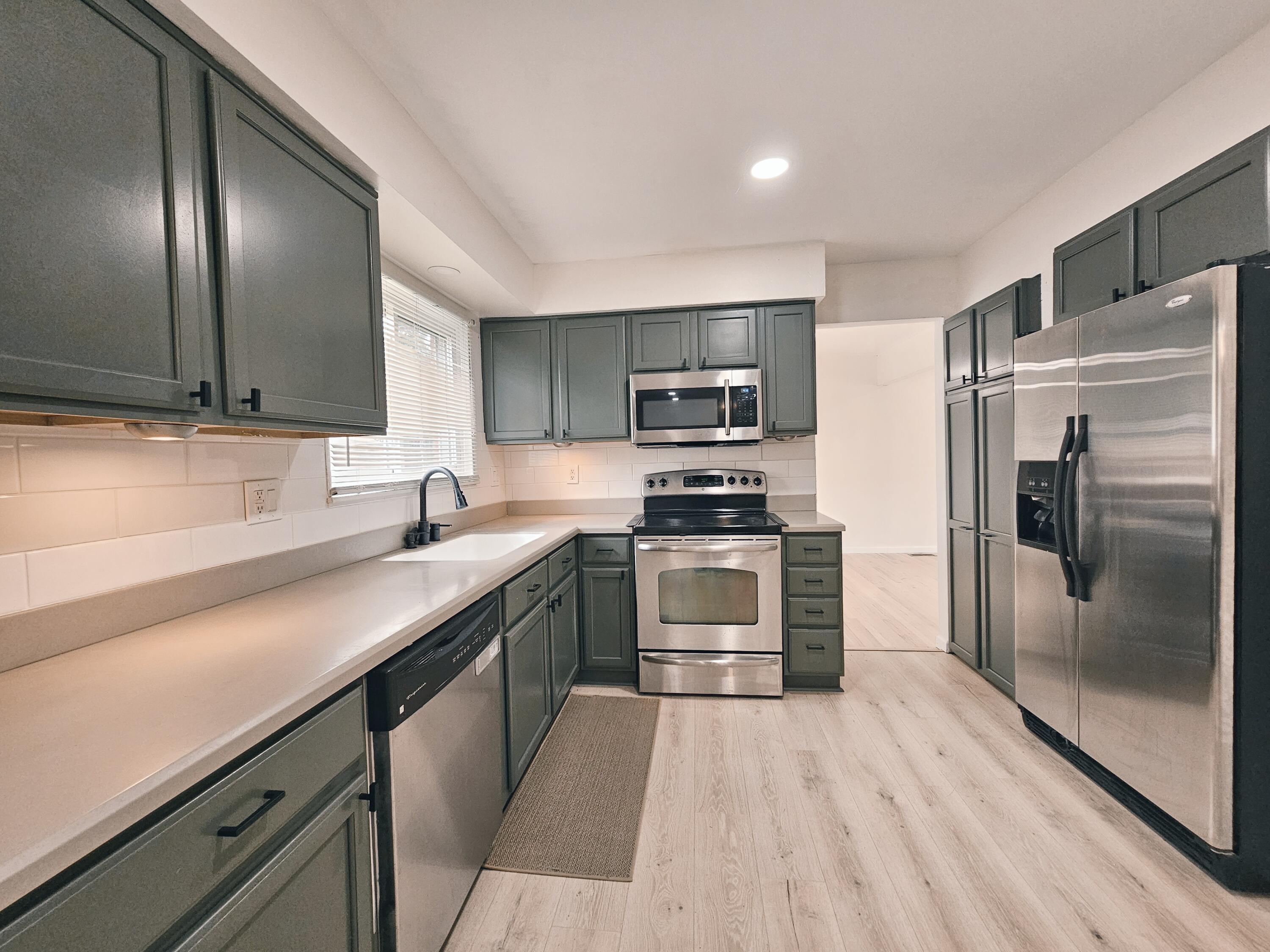 19620 Silver-Spring Street Southfield, MI 48076 - Photo 7 of 28 1000120289