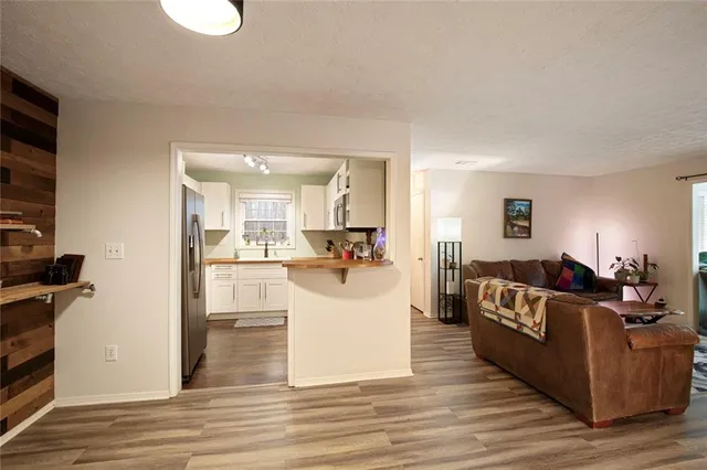 $190,000 | 310 Natchez Trace, Atlanta, GA 30350