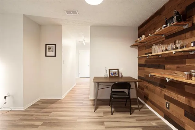 $190,000 | 310 Natchez Trace, Atlanta, GA 30350