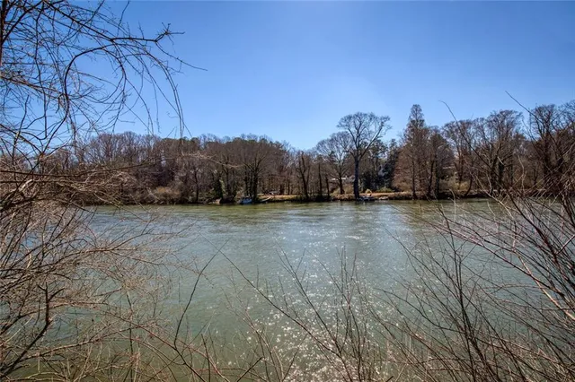 $190,000 | 310 Natchez Trace, Atlanta, GA 30350